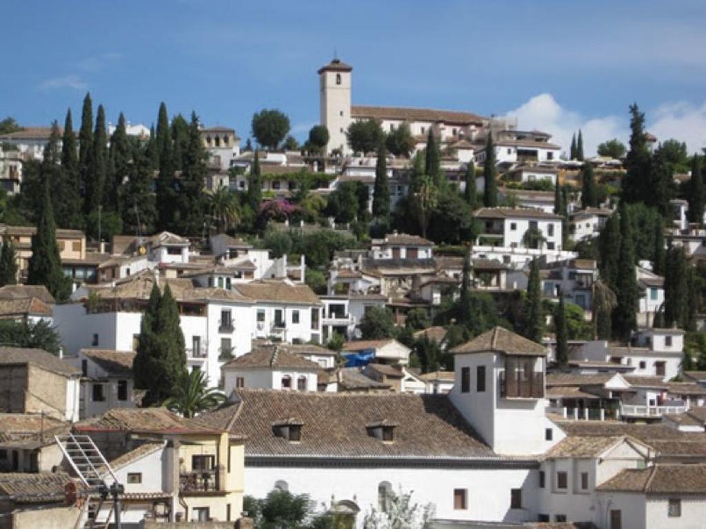 Mirador Alhambra غرناطة المظهر الخارجي الصورة